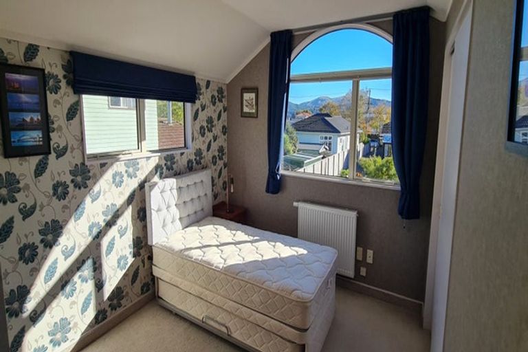 Photo of property in 6 Norton Park Avenue, Fairfield, Lower Hutt, 5011