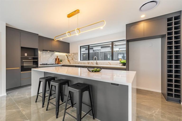 Photo of property in 29 Castletown Street, Wallaceville, Upper Hutt, 5018