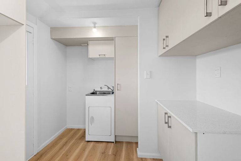 Photo of property in 66 Greendale Avenue, Avonhead, Christchurch, 8042