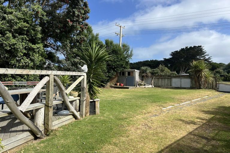 Photo of property in 13 Koputara Road, Himatangi Beach, Foxton, 4891