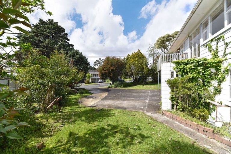 Photo of property in 109 Tiroroa Avenue, Te Atatu South, Auckland, 0610