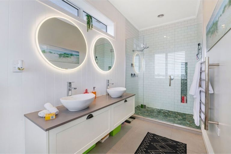 Photo of property in 63 Landmark Terrace, Orewa, 0931