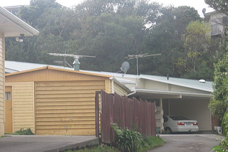 Photo of property in 7b Cypress Drive, Maungaraki, Lower Hutt, 5010