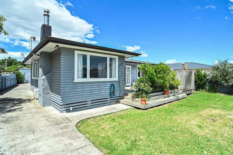 Photo of property in 12 O'connell Place, Havelock North, 4130