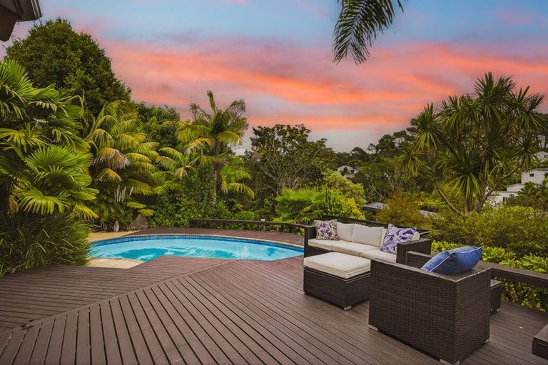 Photo of property in 73m Park Rise, Campbells Bay, Auckland, 0630