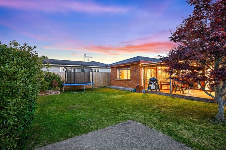 Photo of property in 2/69 Nile Road, Milford, Auckland, 0620