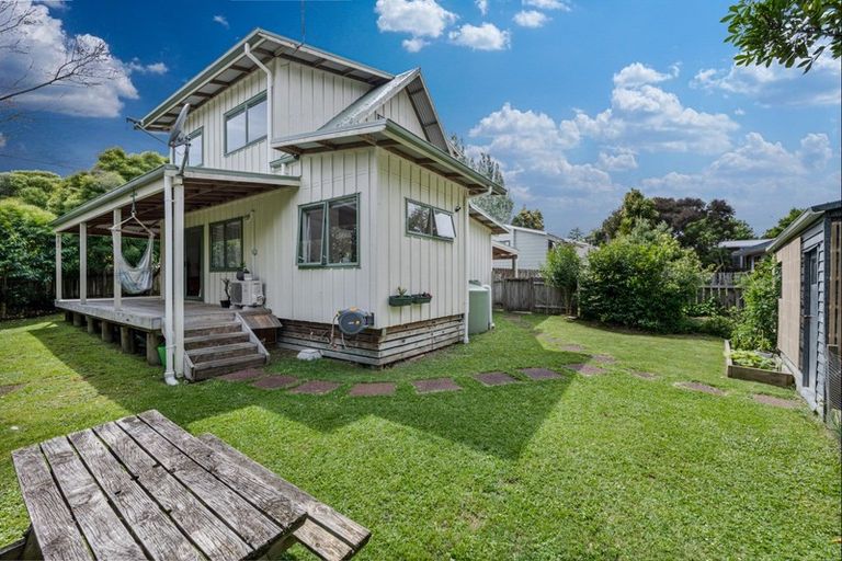 Photo of property in 205d Henderson Valley Road, Henderson, Auckland, 0612