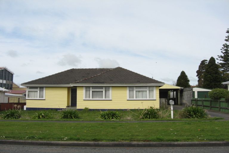 Photo of property in 23 Kahikatea Street, Inglewood, 4330