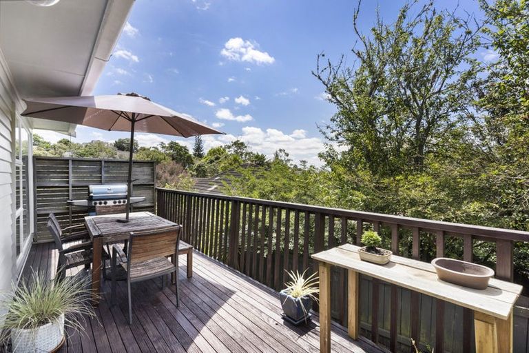 Photo of property in 69a Woodglen Road, Glen Eden, Auckland, 0602