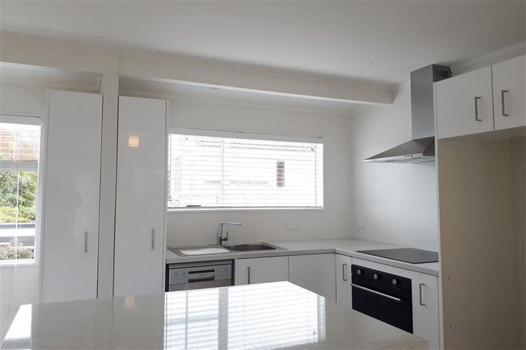 Photo of property in 1/18 Coronation Street, Belmont, Auckland, 0622