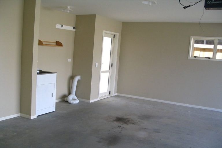 Photo of property in 4 Heidi Crescent, Flat Bush, Auckland, 2016