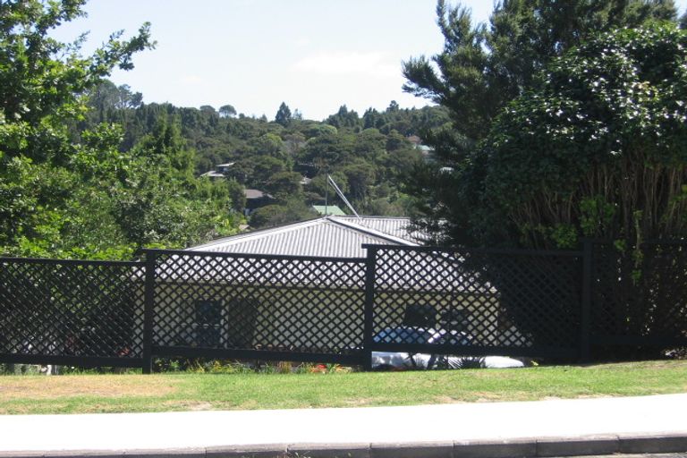 Photo of property in 2/54 Elliott Avenue, Bayview, Auckland, 0629