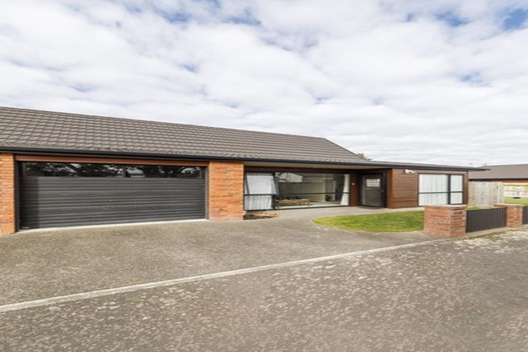 Photo of property in 15b Denbigh Street, Feilding, 4702