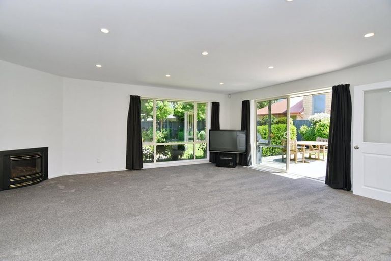 Photo of property in 42 Woodhurst Drive, Casebrook, Christchurch, 8051
