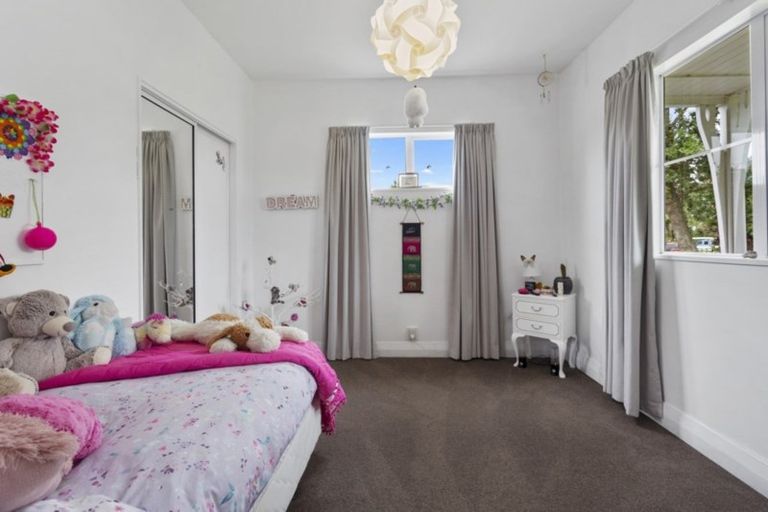 Photo of property in 58 Victoria Street, Oxford, 7430