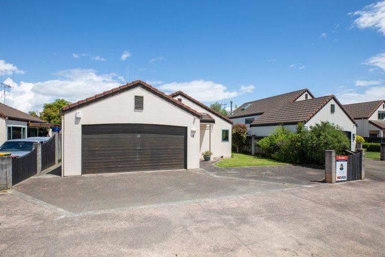 Photo of property in 3/84 Braid Road, St Andrews, Hamilton, 3200