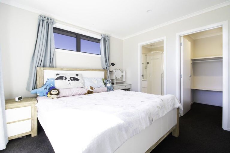 Photo of property in 82 Pragma Rise, Huntington, 3210