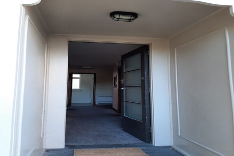 Photo of property in 118 Holly Road, St Albans, Christchurch, 8014