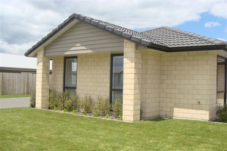 Photo of property in 48 Penetaka Heights, Pyes Pa, Tauranga, 3112