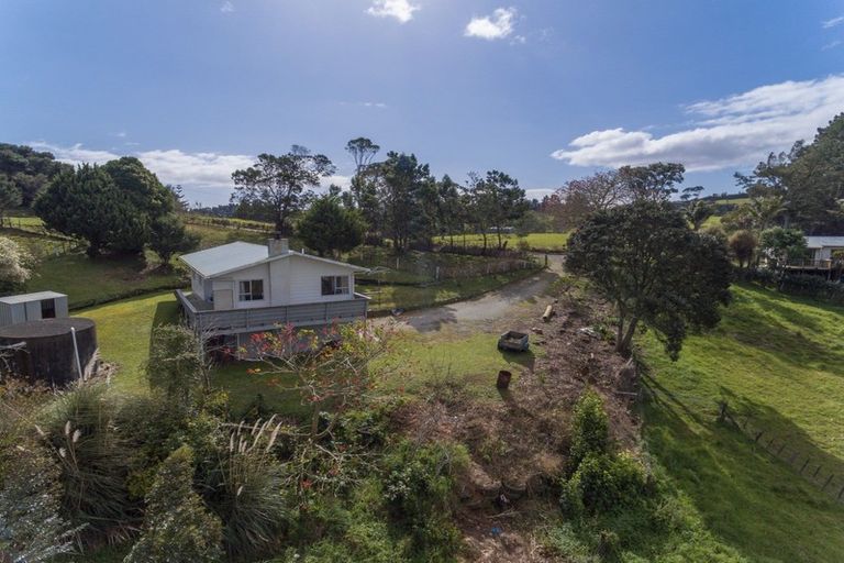 Photo of property in 15 Fosters Road, Mangonui, 0494
