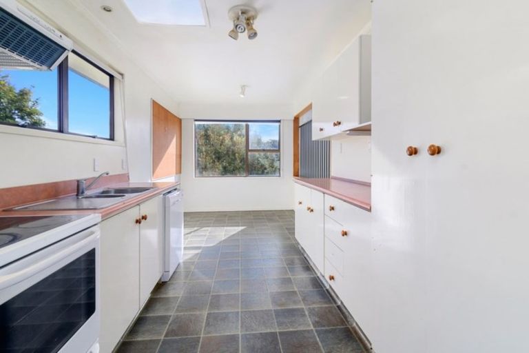 Photo of property in 27 Rewarewa Street, Owhata, Rotorua, 3010