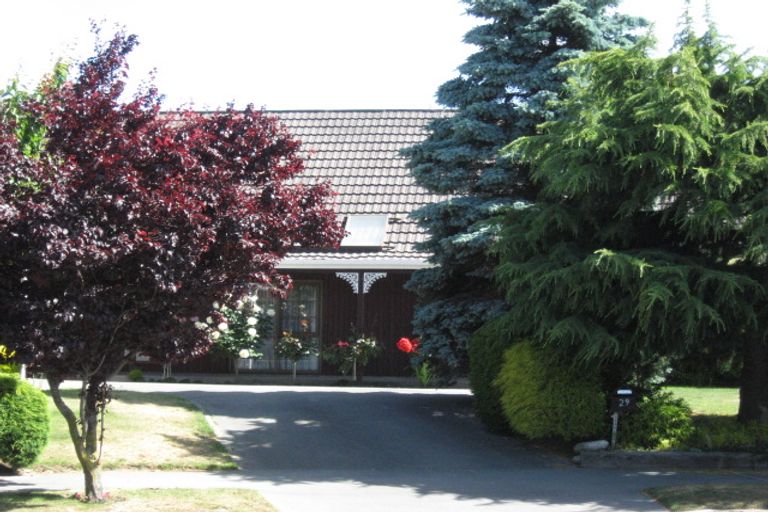 Photo of property in 29 Harkness Place, Avonhead, Christchurch, 8042