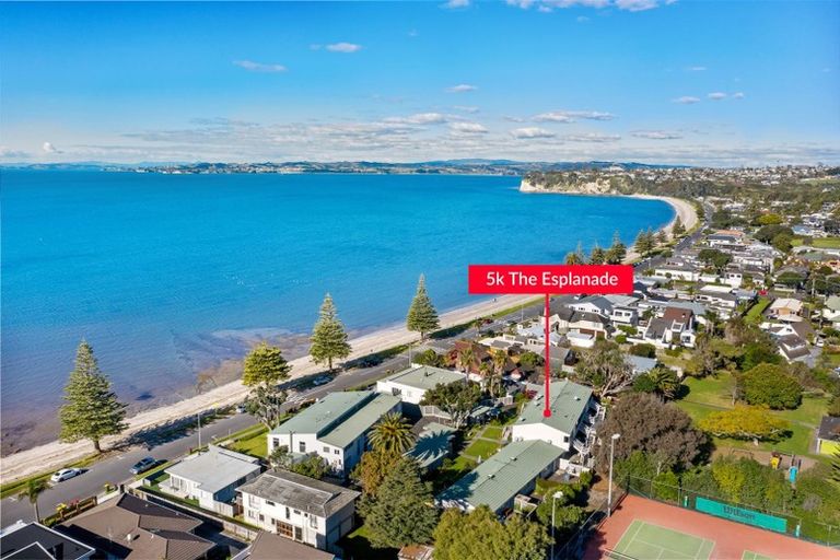 Photo of property in 5k The Esplanade, Eastern Beach, Auckland, 2012