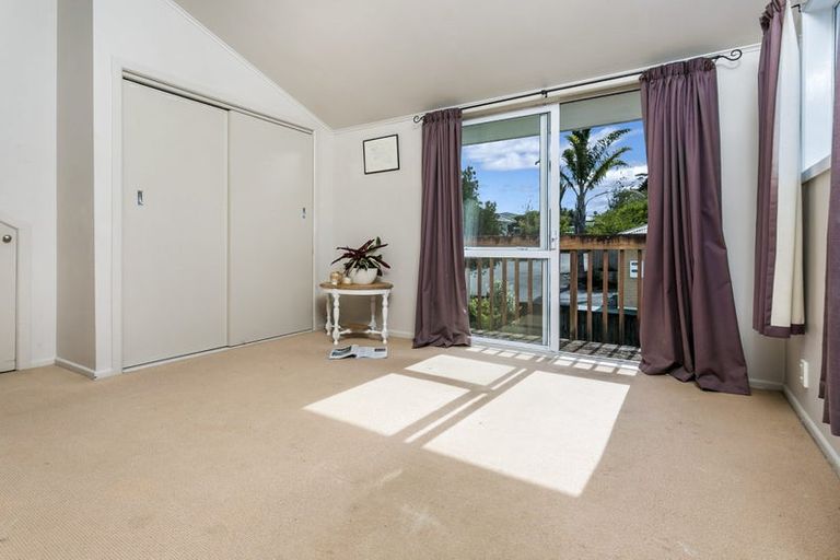 Photo of property in 2/13 Manuka Road, Bayview, Auckland, 0629