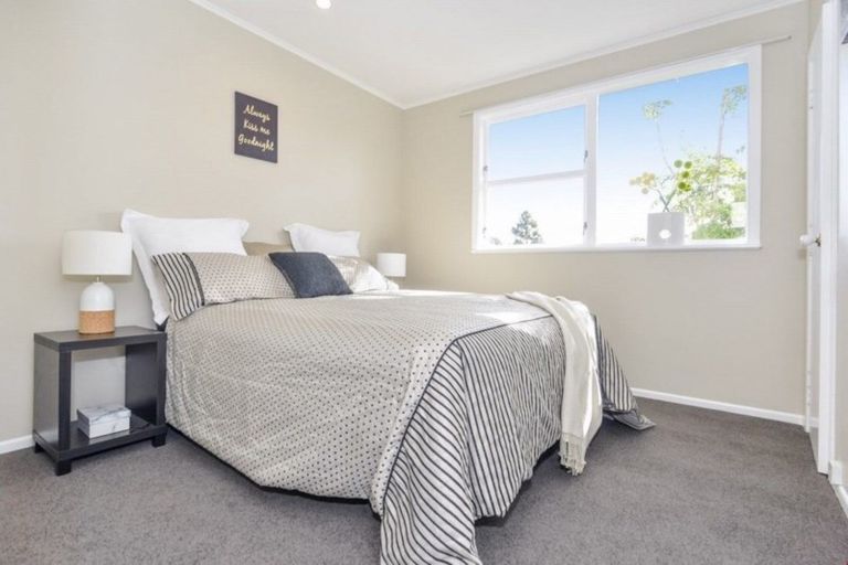 Photo of property in 6 Seon Place, Birkdale, Auckland, 0626