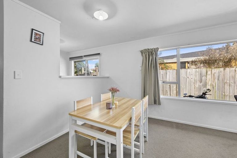 Photo of property in 1/3 Dorendia Place, Clendon Park, Auckland, 2103