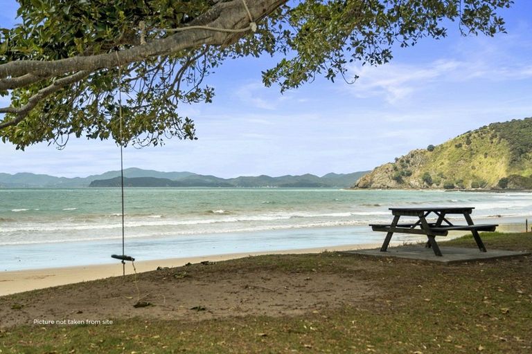 Photo of property in 19 James Street, Russell, 0202