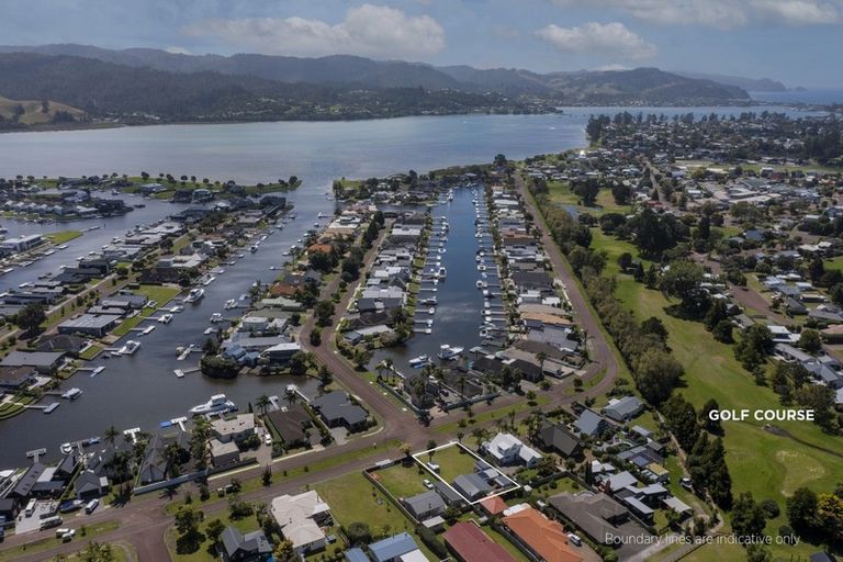 Photo of property in 414 Waterways Parade, Pauanui, Hikuai, 3579