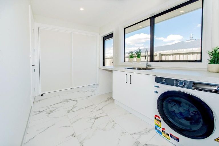 Photo of property in 30 Bavaria Drive, Rolleston, 7614