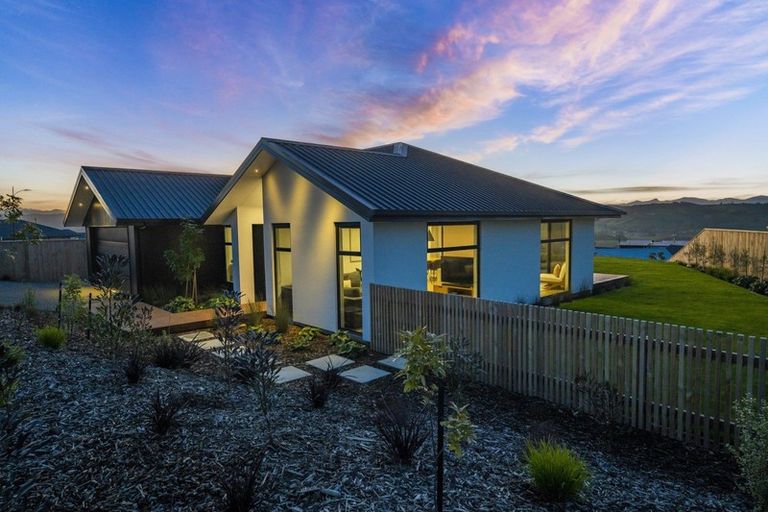 Photo of property in 48 Katania Heights, Brightwater, 7022