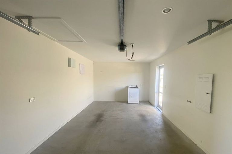 Photo of property in 12 Blaenavon Lane, Halswell, Christchurch, 8025