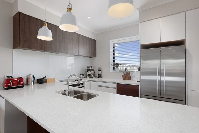 Photo of property in 27 De Havilland Road, Hobsonville, Auckland, 0618