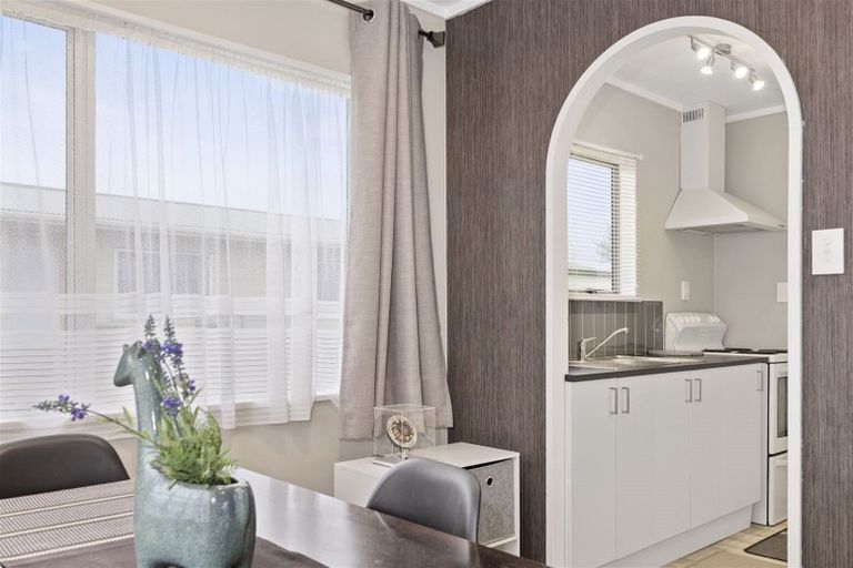 Photo of property in 14a Pohutukawa Drive, Owhata, Rotorua, 3010