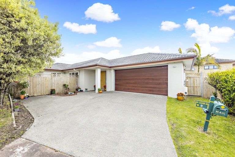 Photo of property in 9 Thyme Court, Flat Bush, Auckland, 2016