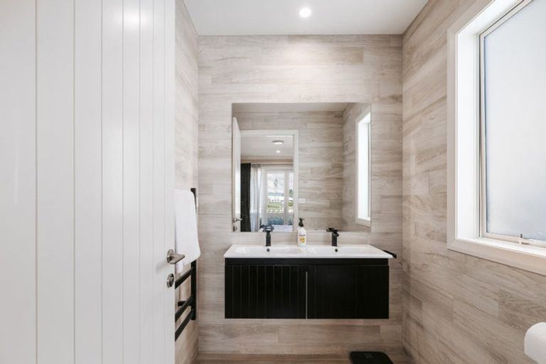 Photo of property in 17 Matepu Crescent, Pyes Pa, Tauranga, 3112