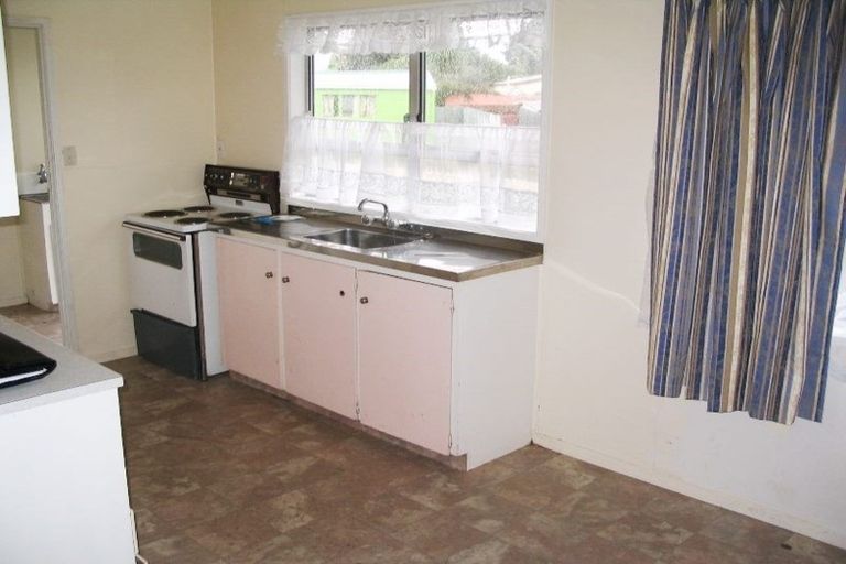 Photo of property in 2/8 Cornwall Road, Mangere, Auckland, 2022