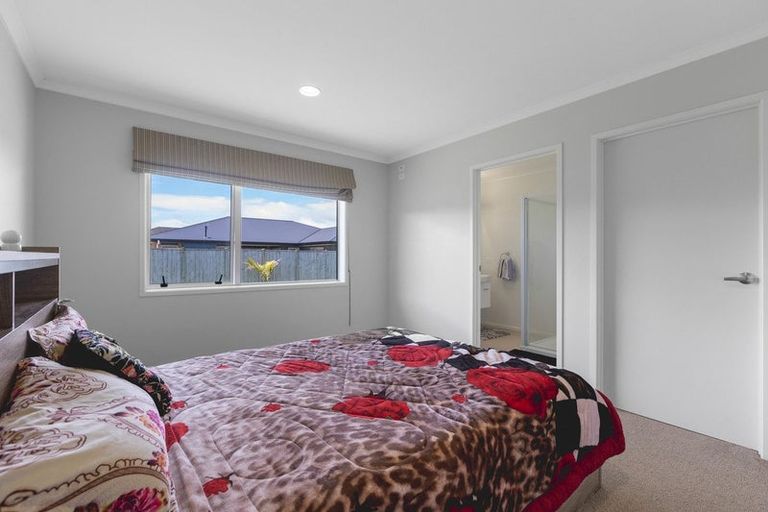 Photo of property in 11 Rawiri Drive, Bell Block, New Plymouth, 4312