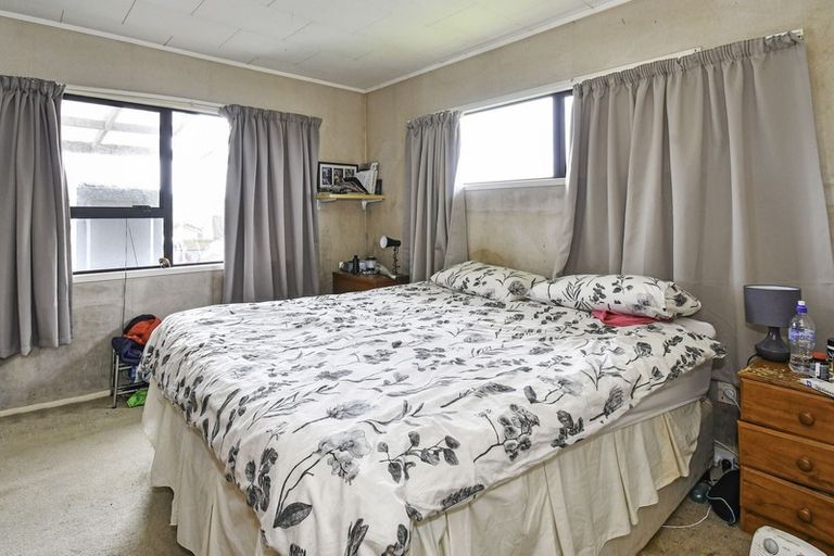 Photo of property in 8 Southview Place, Wattle Downs, Auckland, 2102