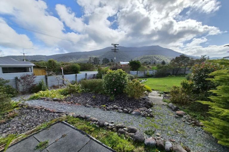 Photo of property in 1342 Main Road, Stillwater, Greymouth, 7805