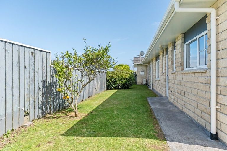 Photo of property in 140 Parklands Avenue, Bell Block, New Plymouth, 4312