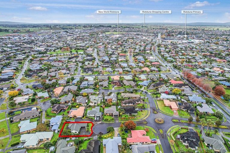 Photo of property in 15 Buckingham Place, Rototuna North, Hamilton, 3210