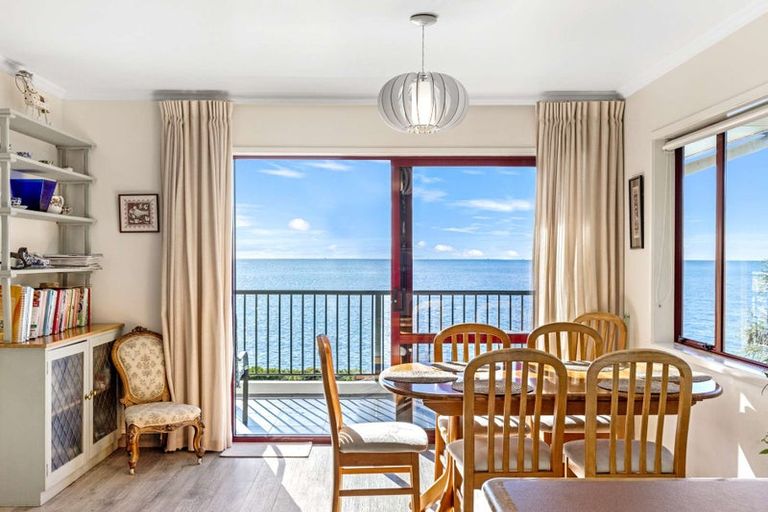 Photo of property in 204 Rangihaeata Road, Rangihaeata, Takaka, 7182