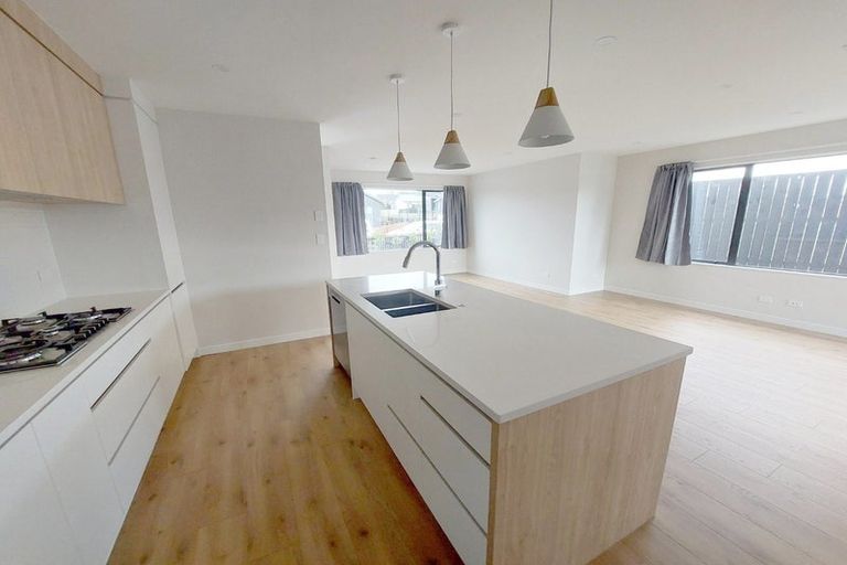 Photo of property in 30 Kotiti Drive, Wainui, 0932