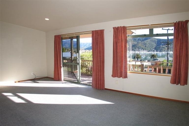 Photo of property in 5a Arthur Crescent, Waikawa, Picton, 7220