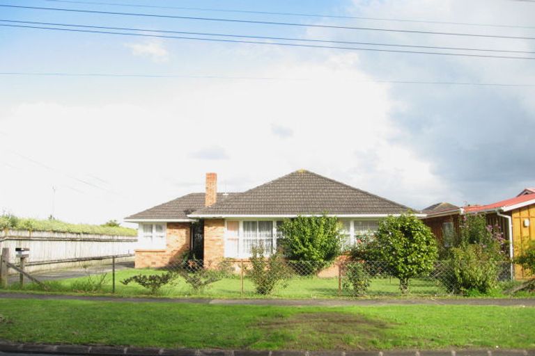 Photo of property in 10 Johnstones Road, Otara, Auckland, 2023
