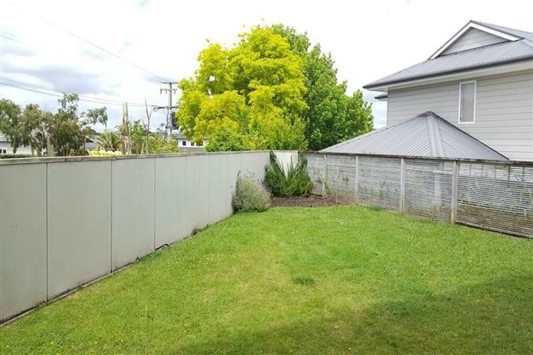 Photo of property in 1/11 Raymond Street, Point Chevalier, Auckland, 1022